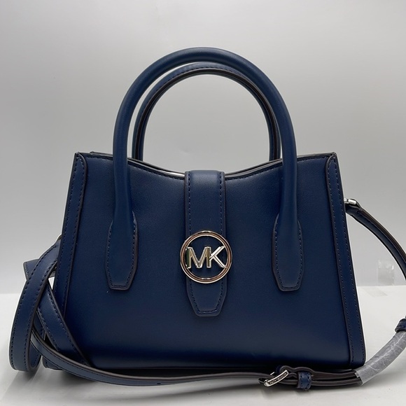MICHAEL KORS
Gabby Small Faux Leather Satchel
COLOR NAVY
NWT - Picture 12 of 16